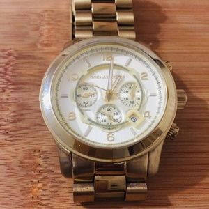 MICHAEL KORS IMPRESSIVE MENS WATCH